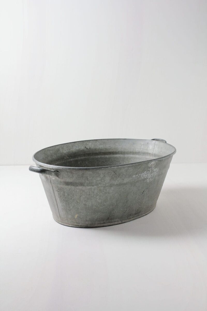 Metal Tub Vincente | |