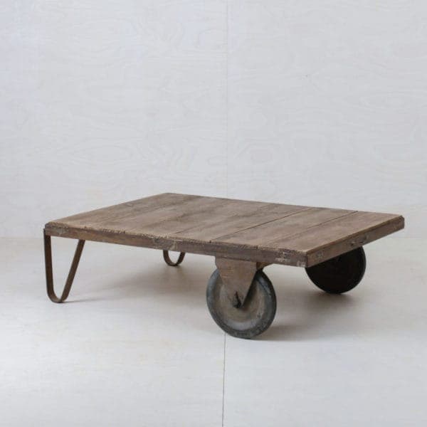 Rent vintage industrial pallets, event design, design