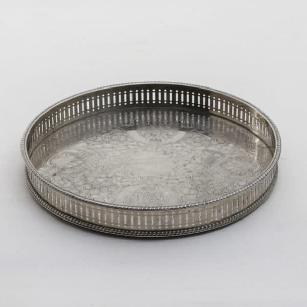 tableware rental, trays in vintage, retro style