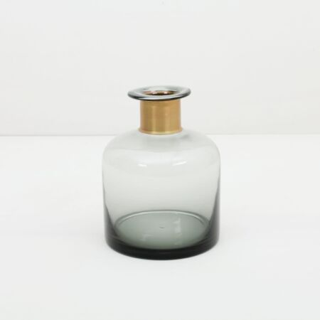 Rental of vases, tealight holders and table decoration