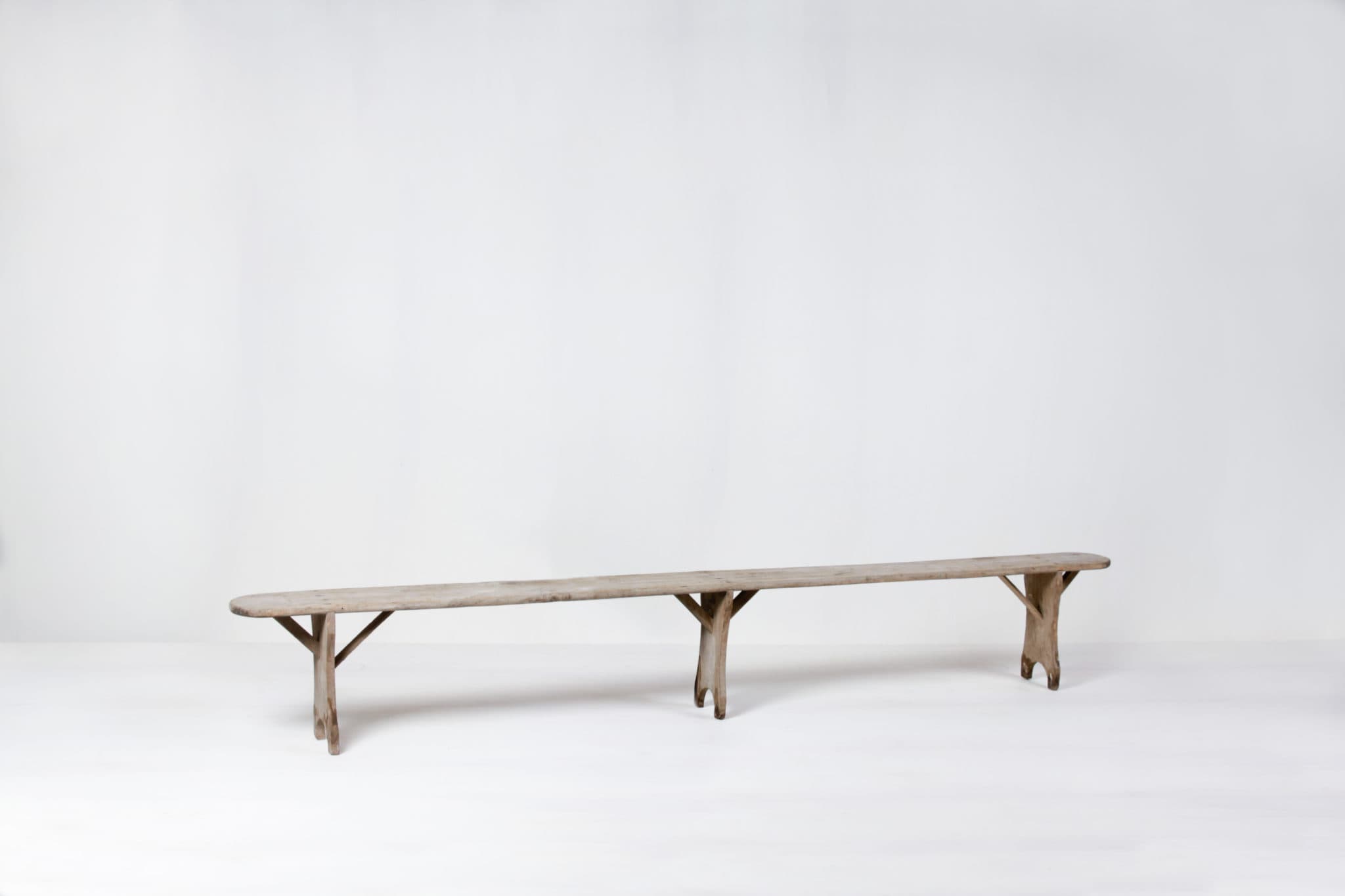 Holzbänke für Events und Veranstaltungsdekoration mieten