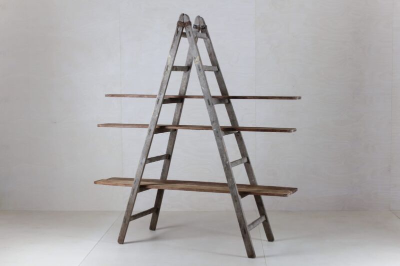 Wooden Board Zacarias Ceramic Factory | |