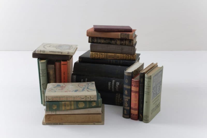 Books Leonora Vintage Mixed Colours | |