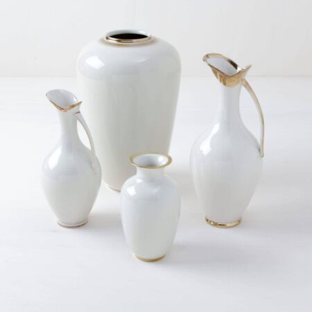 Mismatching vases, gold rim, rent, Berlin, Hamburg, Cologne