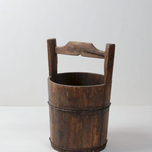 chinese wooden water buckets, wooden vases, vintage decoration for rent. wooden bucket