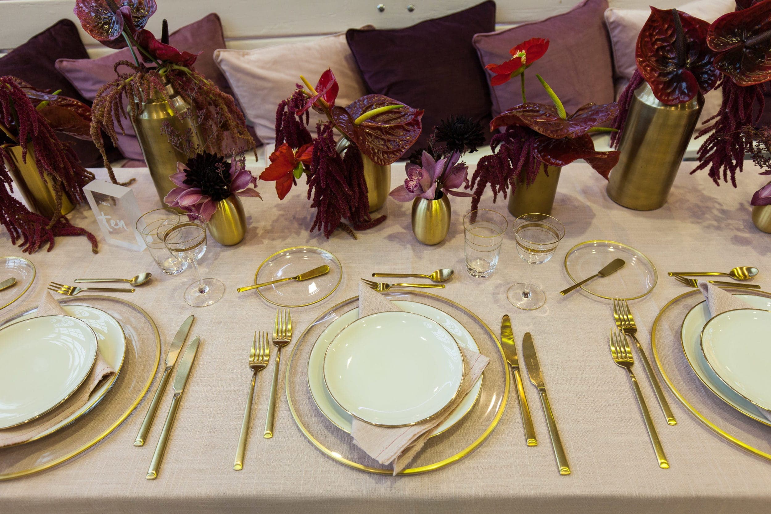 Platzteller Sofia Klarglas mit Goldrand | |
