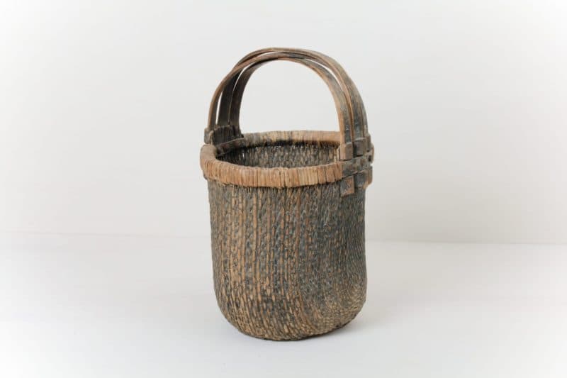 Chinese Antique Basket Amado | |
