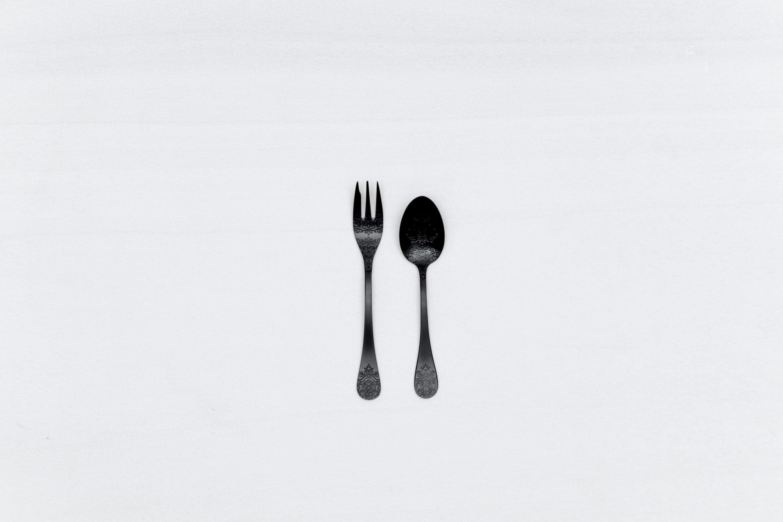  | Natalio is our fancy, matte black stainless steel cutlery. The series has a nice feel and looks equally good at different events. Whether combined on a colorful table with bold colors, an elegant, minimalist wedding or chic business dinner cutlery Natalio is something different.Matching the dessert forks we offer a wide range of black Natalio cutlery. | 