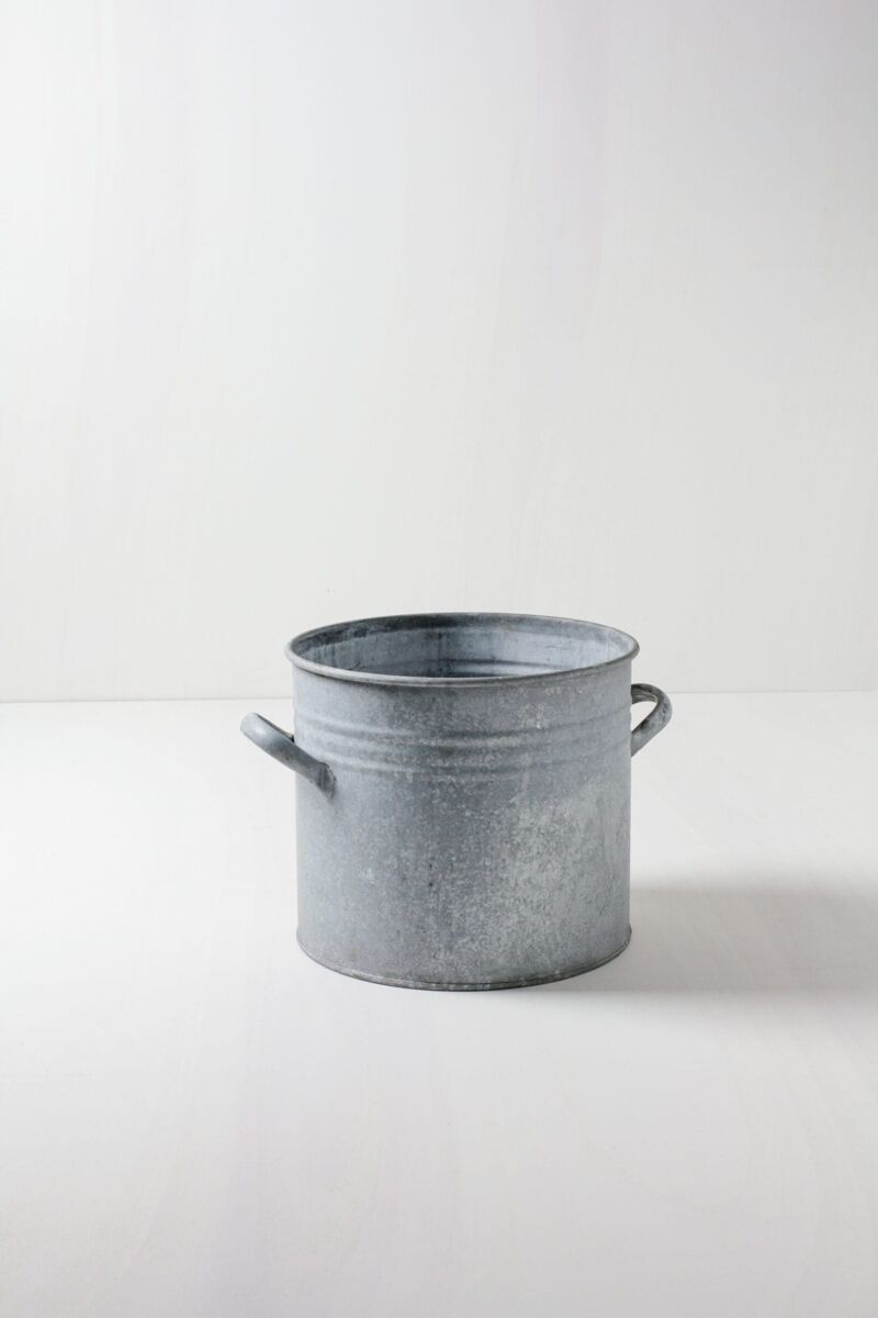 Metal Pot Jorge | |