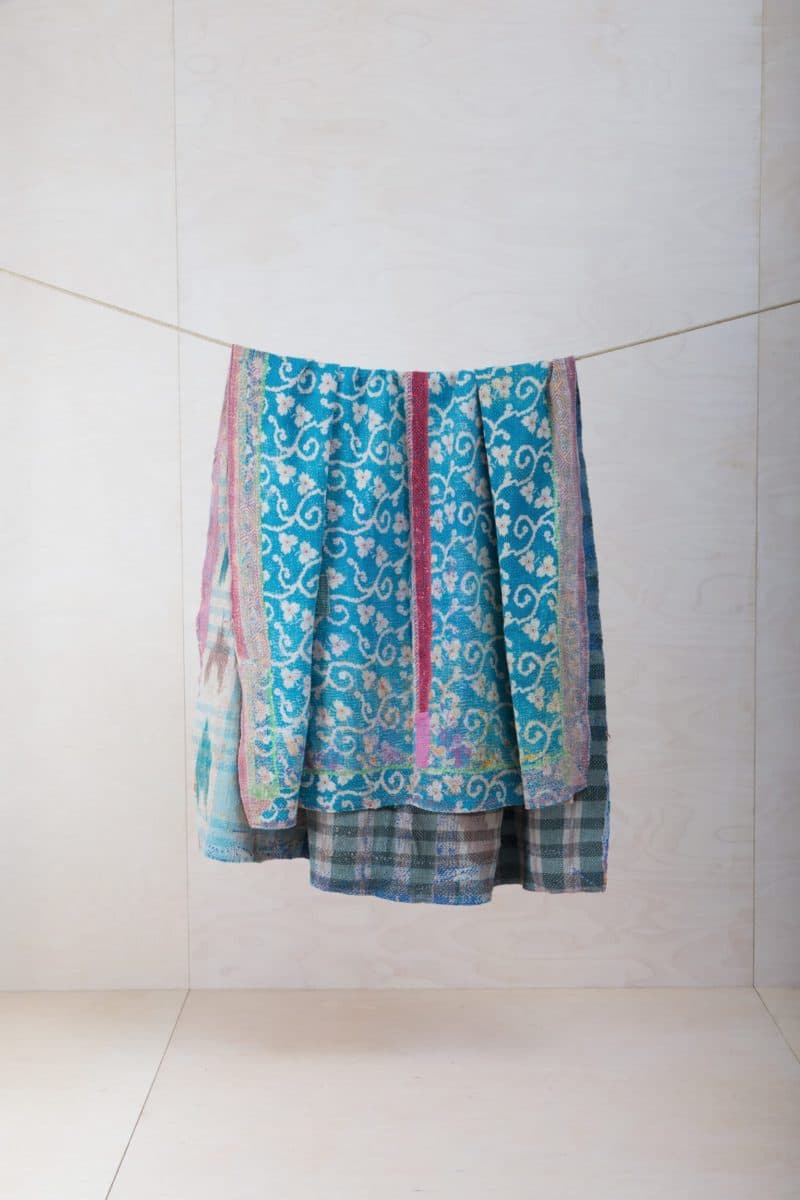  | Many of our colourful and unique plaids are old vintage fabrics that have been transformed into new shapes. The plaid Palomitas has great patterns and various color combinations distinguish this plaid for rent.The cotton plaids keep wonderfully warm, decorate every picnic or serve as a beautiful seat pad in the garden or during a children's birthday party. If you rent several of our Vintage plaids, you can create a gorgeous look. | 