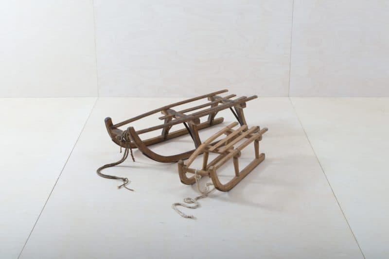  | Who doesn't have wonderful childhood memories of snow-covered winter days on a wooden sledge? The sledge brings alpine nostalgia to every event and works as a decorative object as well as a bench or for a wintery photo background. We also offer our sledge, Tolar, to go with it - the two are even more beautiful as a pair. | 