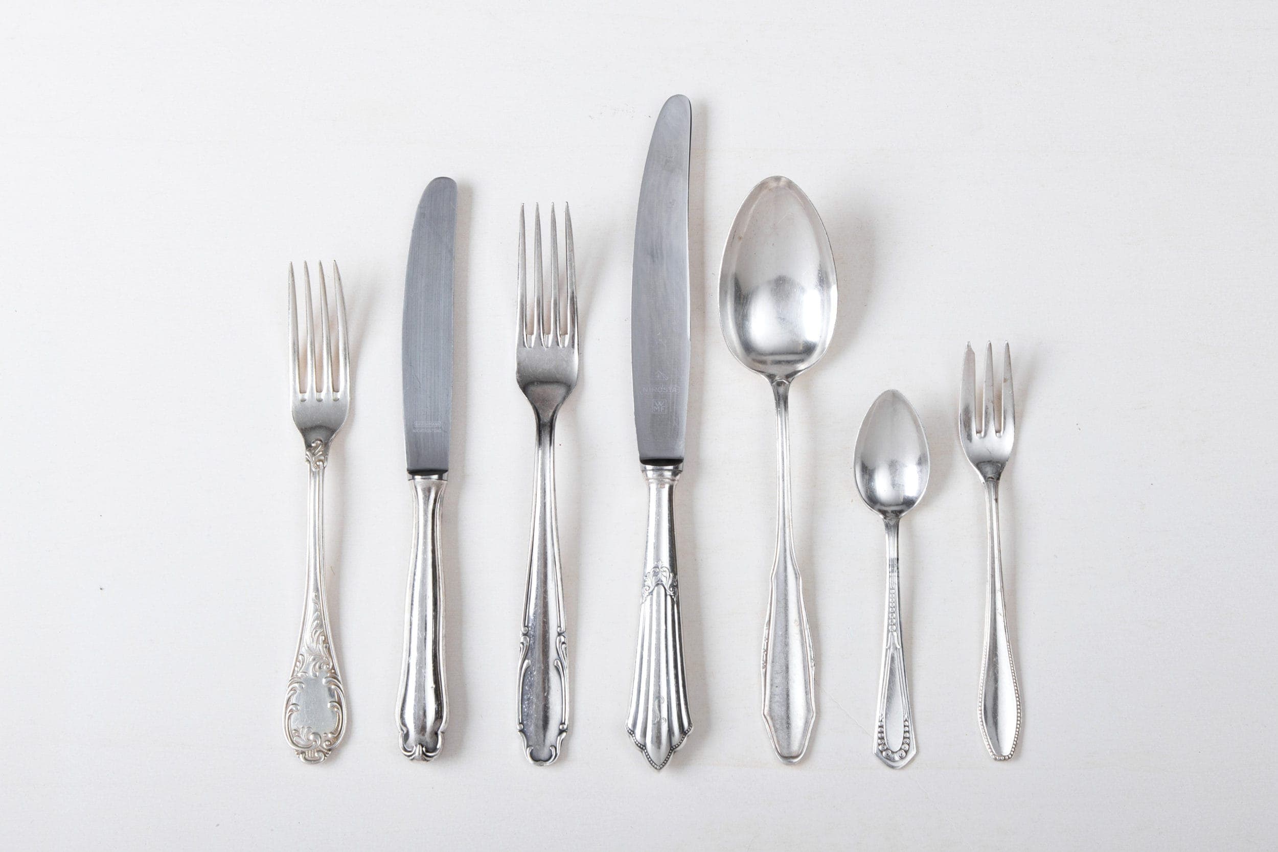 Besteck Set Antonia Versilbert 7-teilig Mismatching | |