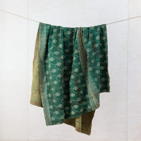 Plaid Pocitos | Many of our colourful and unique plaids are old vintage fabrics that have been transformed into new shapes. Great patterns and various color combinations are the hallmarks of these blankets.The cotton plaids keep wonderfully warm, decorate every picnic or serve as a beautiful seat pad in the garden or during a child's birthday party. By renting several of our Vintage plaids you can create a gorgeous look. | gotvintage Rental & Event Design