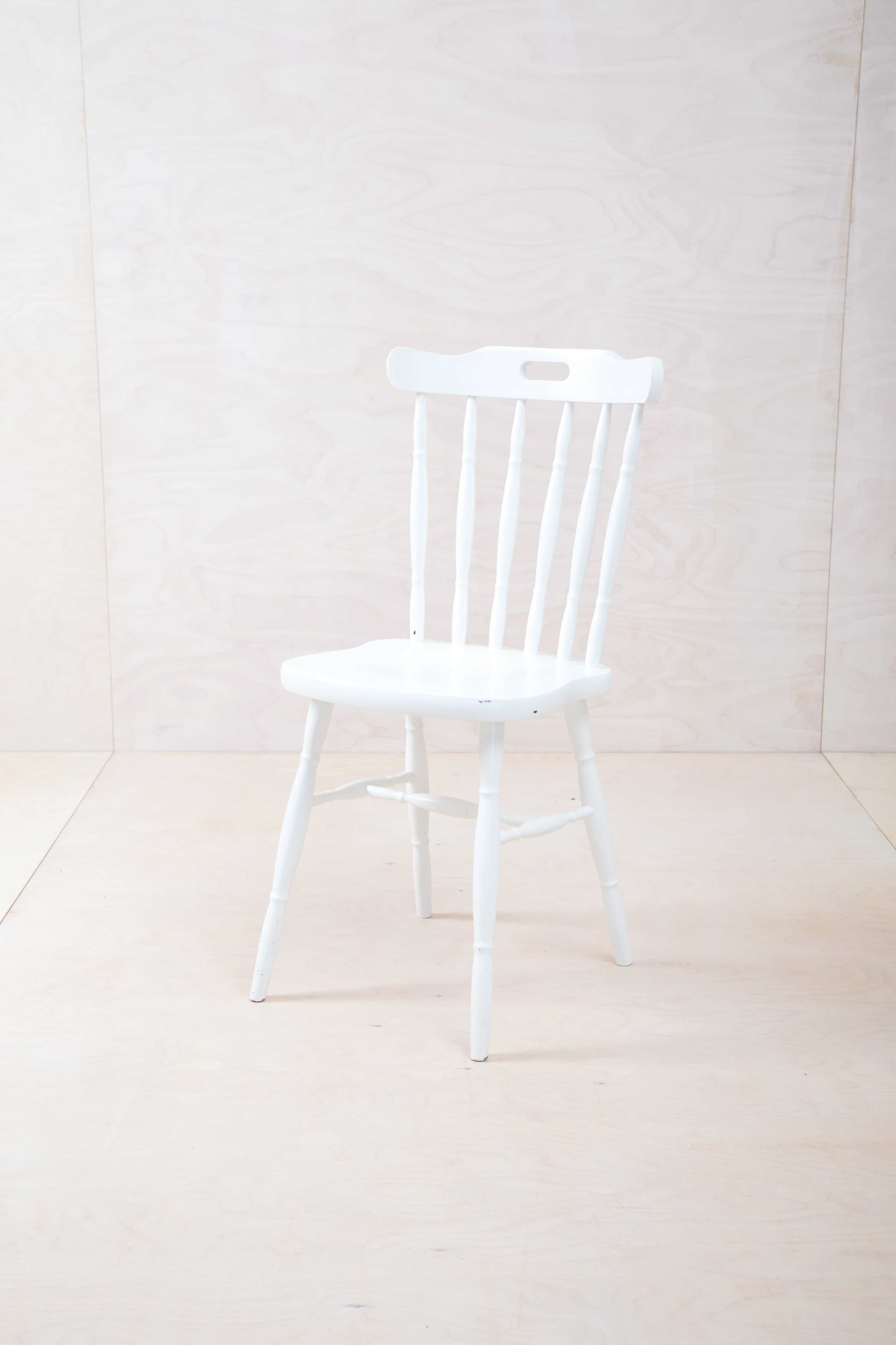 Holzstuhl weiß, Mietmöbel, weiß Berlin