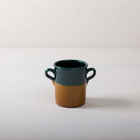 Vase Colome S | This modern vase has a beautiful green, brown coloring. Colome is an elegant addition to any table decoration. Whether with a nice bouquet, as silverware holder, elegant or rustic. Vase Colome can be wonderfully combined and used in many ways. | gotvintage Rental & Event Design