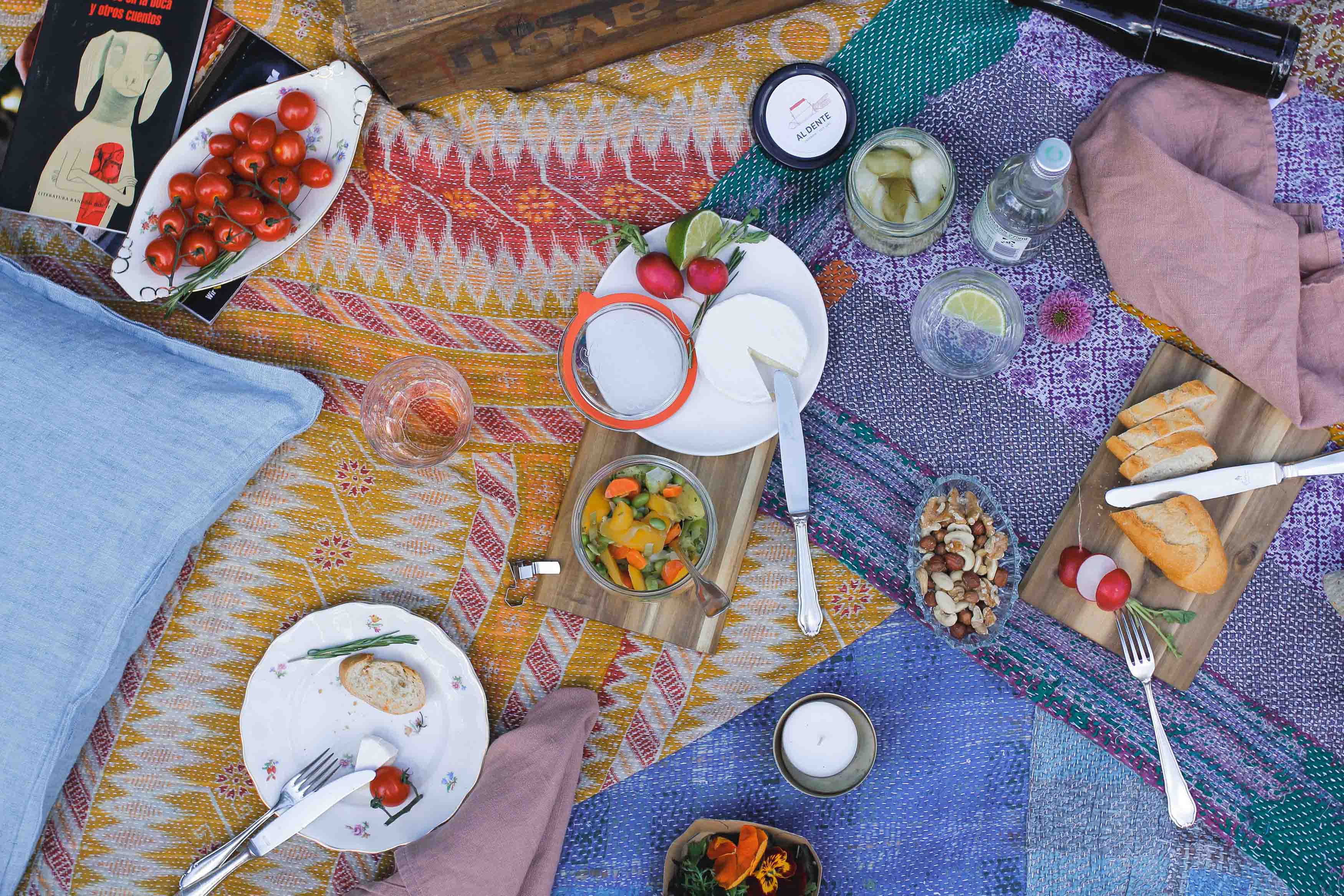 geschirrsets mieten hygienisch sauber, dekoration, kerzen