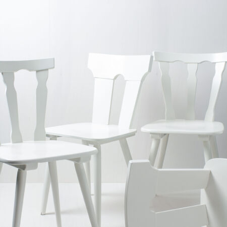 Rustic Dining Chairs Isabel and Pilar | These vintage mismatching wooden chairs enhance any table setting. Their individual shapes and designs create a unique but striking picture at your party, wedding or event.The chairs are lacquered in white silk matt. | gotvintage Rental & Event Design
