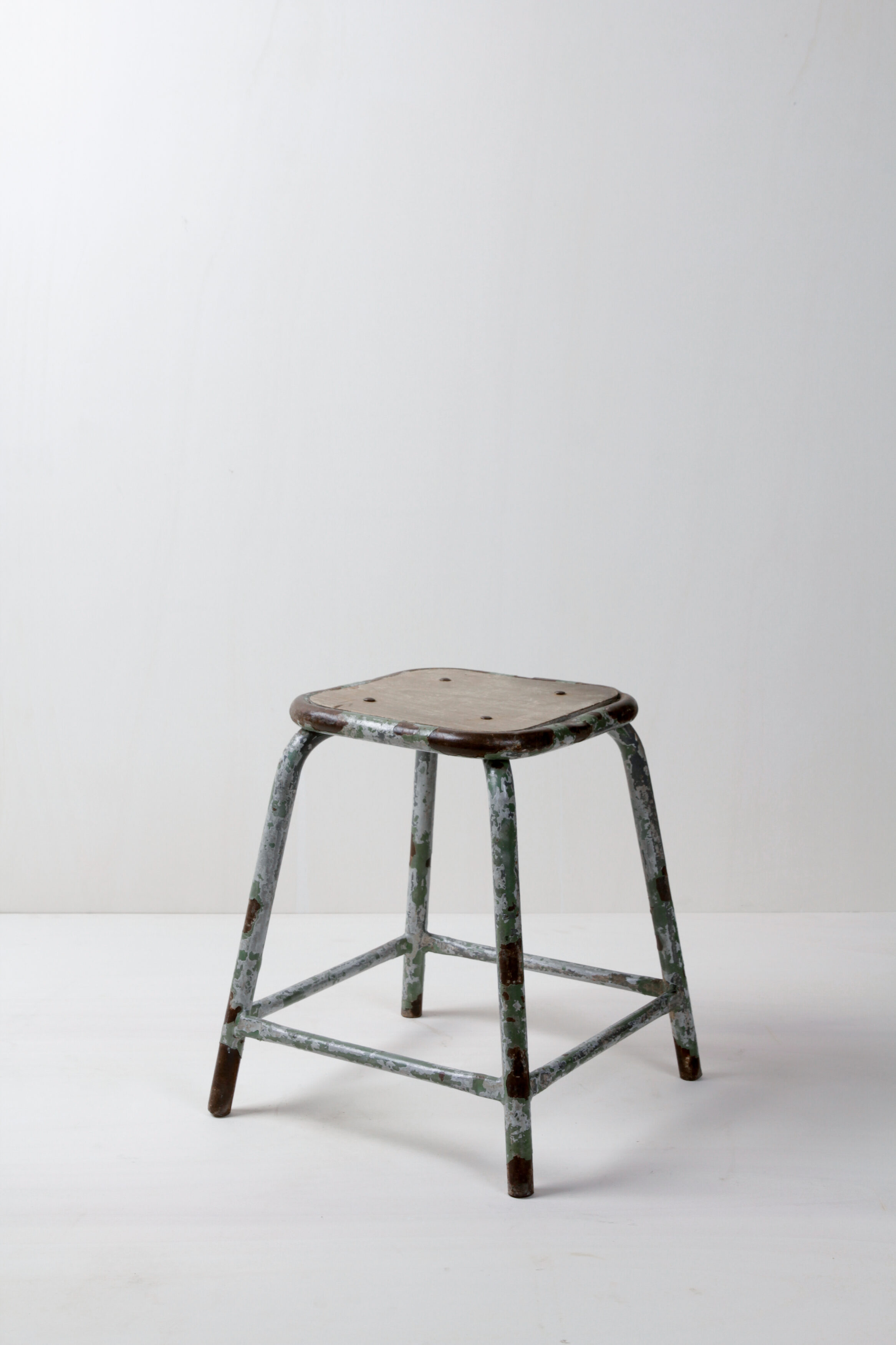 Hocker, Stühle,Tische, mieten, Mullca Hocker Frankreich